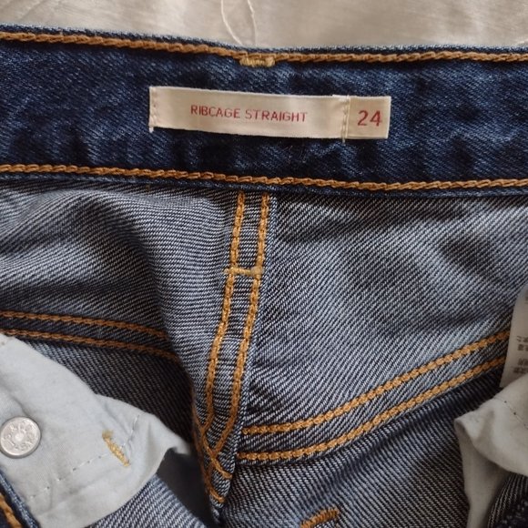 Levi's Ribcage Straight Ankle Jeans; dark blue wash; size 24 waist - Picture 7 of 9